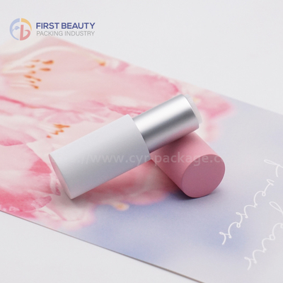 Anpassungsfähiger Magnetverschluss Leer Lippenstiftrohr für Kosmetik-Modell
