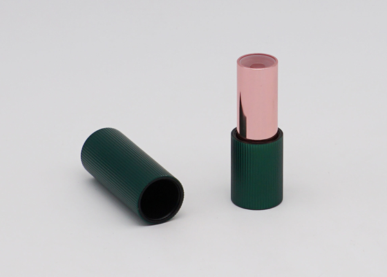 Ovale Form-dunkelgrüne magnetische leere Lippenbalsam-Rohre