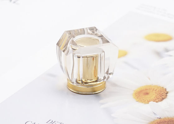 Acryl-Parfümflasche Fea15 bedeckt das Deckel-Sprühen transparent mit einer Kappe